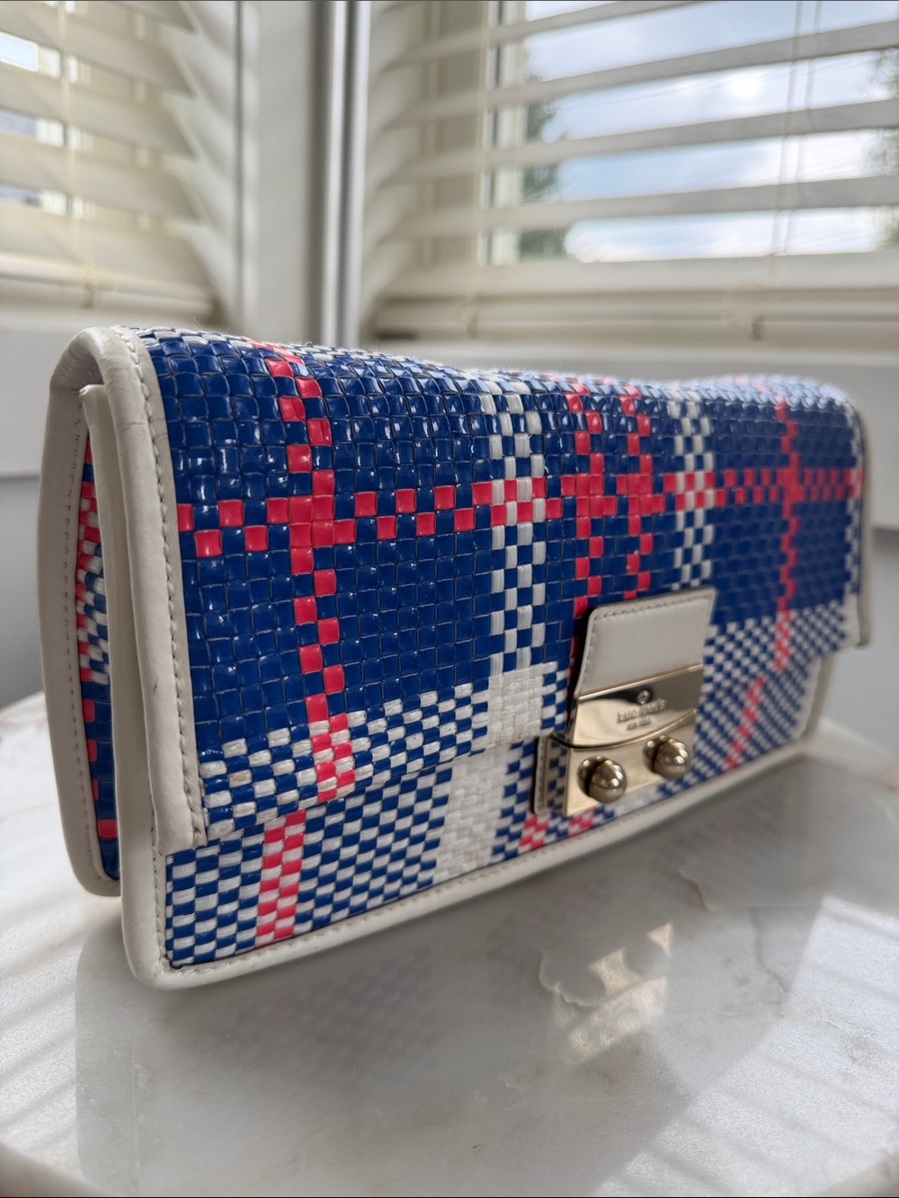 NWOT Kate Spade Bay Drive Chloe Finn Clutch Bag - Picture 2 of 8